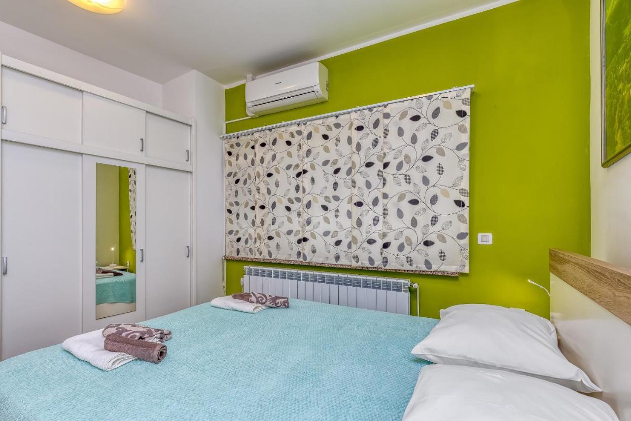 Studio Gordana With Terrace Funtana Dış mekan fotoğraf